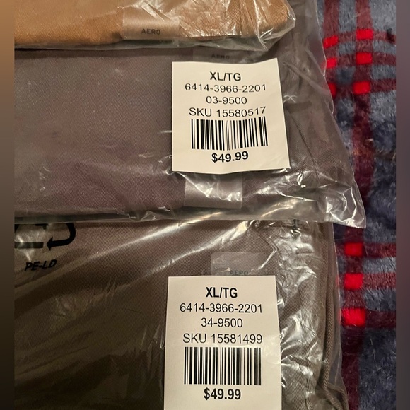 Men’s/Boys Aeropostale Cargo pants bundle. Never opened. Size XL. Take all 4 - Picture 2 of 3